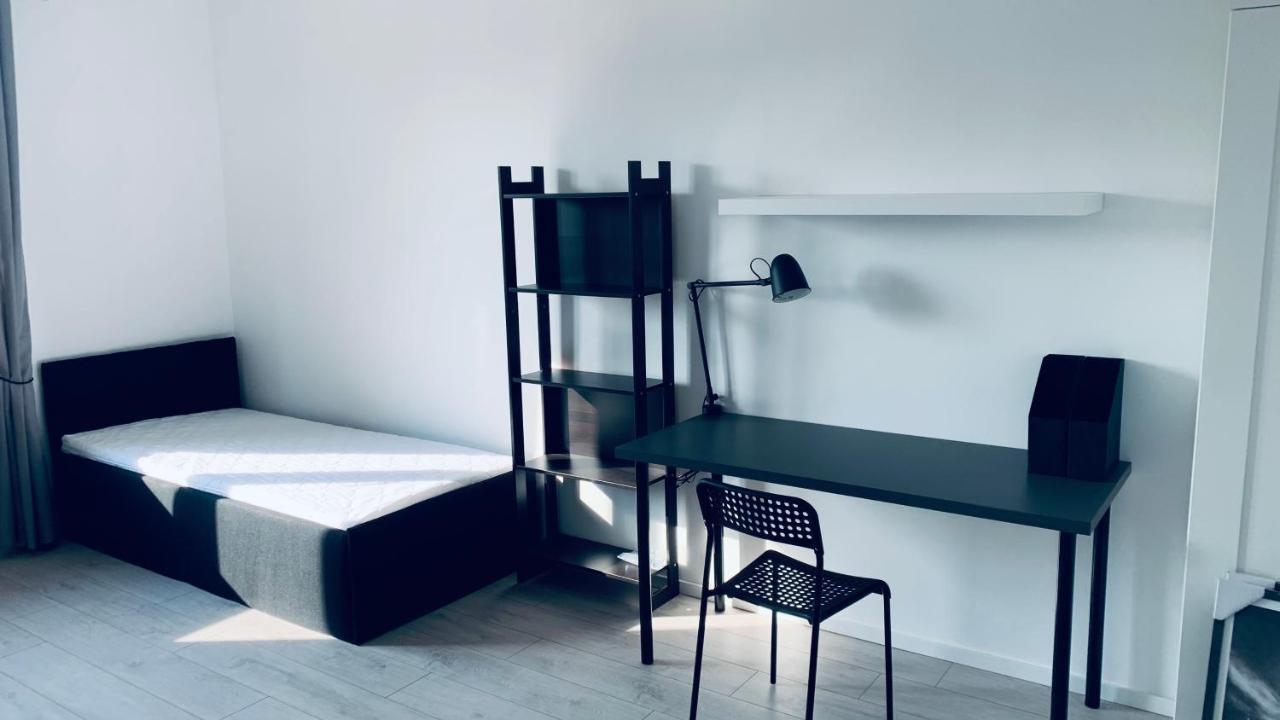 Beautiful Room - Newly Renovated, Aquapark Center Of Wrocław Extérieur photo